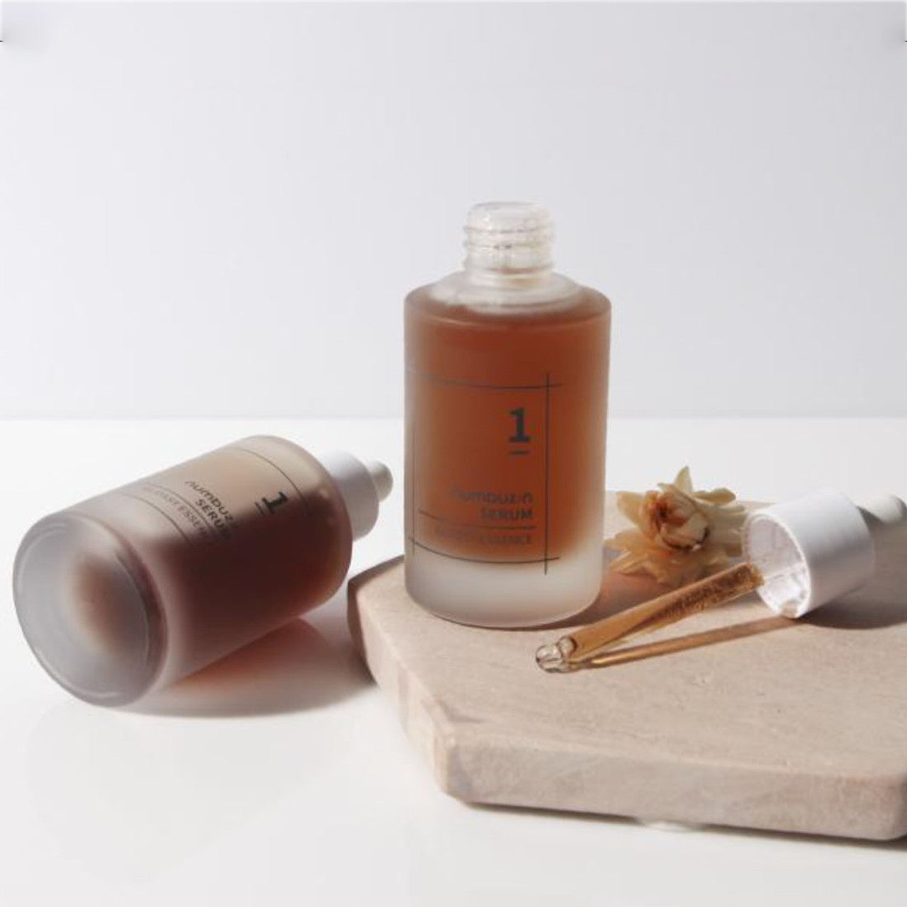 numbuzin No.1 Glossy Essence Serum (50ml) - Kiyoko Beauty